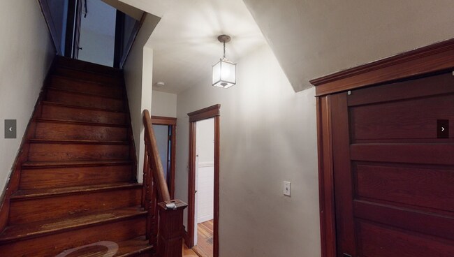 24 Dearborn Rd unit 4-bed 1-bath 1, Somerville, MA 02144 - photo 3