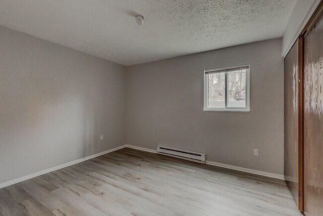 Miami Ridge Apartments 4, Cleves, OH 45002 - photo 5