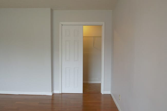 105 W 5th St, Corbin, KY 40701 - photo 3