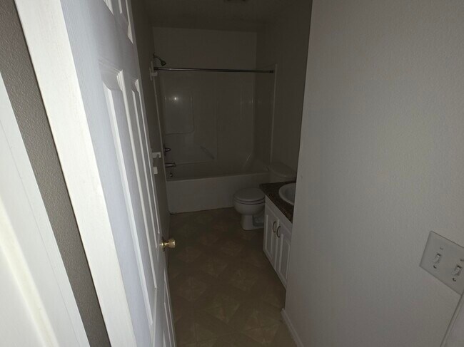 166 College St S, Monmouth, OR 97361 - photo 6