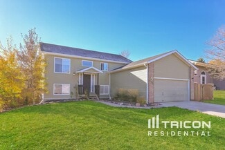 21898 E Alamo Ln, Centennial, CO 80015