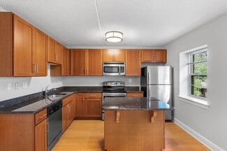 300 New Kent Dr, West Chester, PA 19380