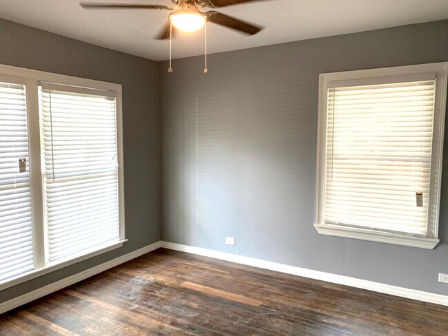 720 Menchaca St, San Antonio, TX 78207 - photo 6