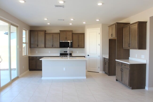 3696 S Elliot Way, Yuma, AZ 85365 - photo 3