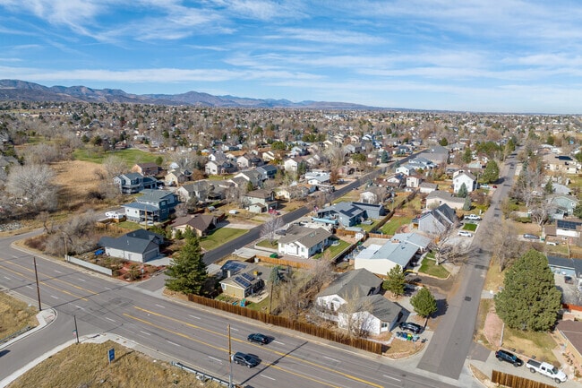 The small neighborhood of Meadowbrook Heights offers residents a break from HOAs.
