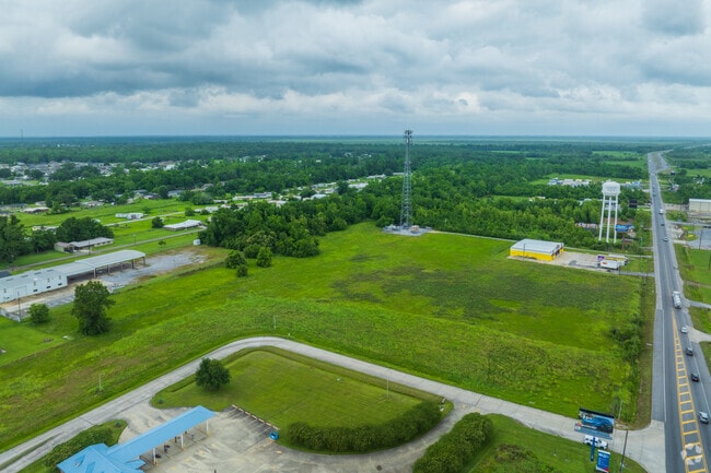 Bayou Blue is a city surrounded by frequently traveled roadways and is a convenient location for neighborhing cities.