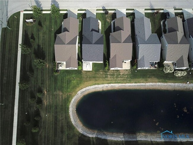 2143 Fieldbrook Dr, Toledo, OH 43615 - photo 3