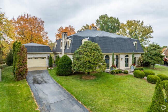 Find a home with an incredible view in Lakeview Estates.