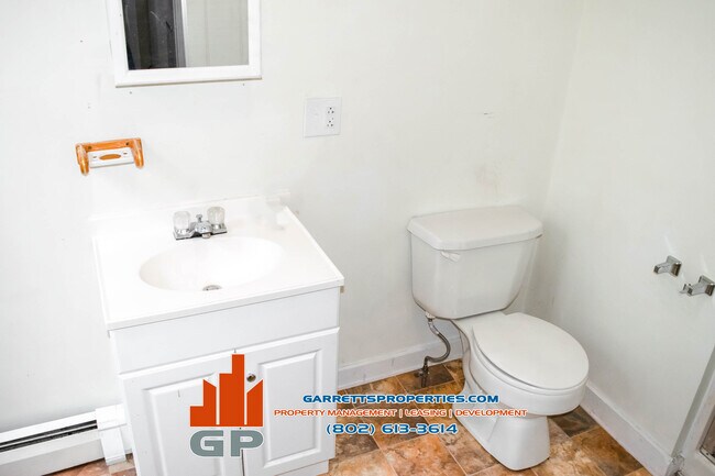 64 N Pleasant St unit 3, Middlebury, VT 05753 - photo 7