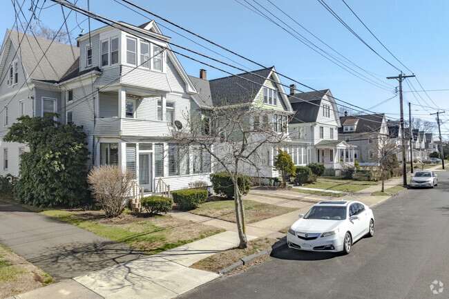 Varying home styles and sizes abound in West Haven Center.