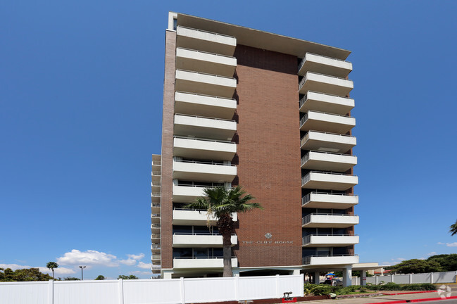 About The Cliff House, Corpus Christi Tx 