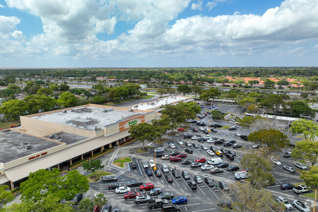Tamarac Town Square Plaza offers Tamarac residents plenty of places to shop.