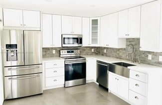 1421 NW 122nd Terrace, Pembroke Pines, FL 33026