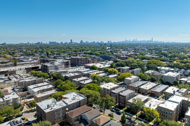 Lincoln Square residents get the best of quiet suburban style living with city close by.
