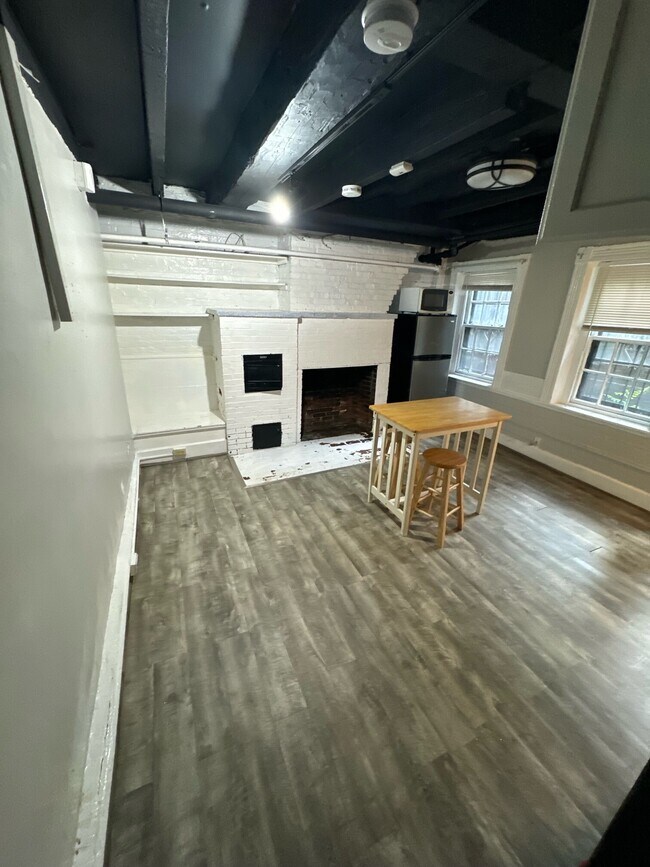 2 Champney Place Unit 1, Boston, MA 02114