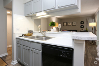 5940 Singleton Rd, Norcross, GA 30093