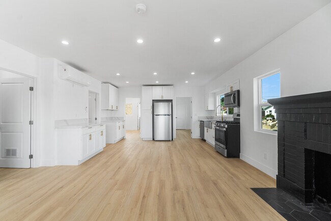 301 S Cabrillo Ave unit 303, San Pedro, CA 90731 - photo 4