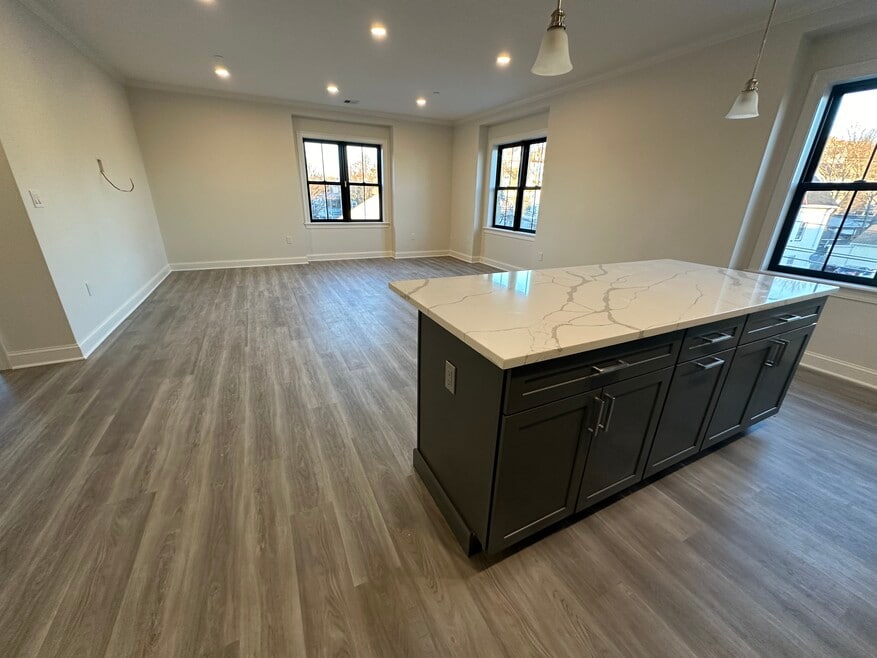 48 Nichols St unit 101, Everett, MA 02149 - photo 1