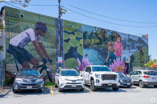 Take a moment to embrace some of the beautiful murals around Glenwood.