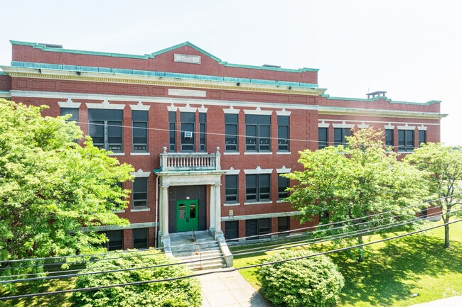 John B. DeValles Elementary School offers a student teacher ratio of 14:1.