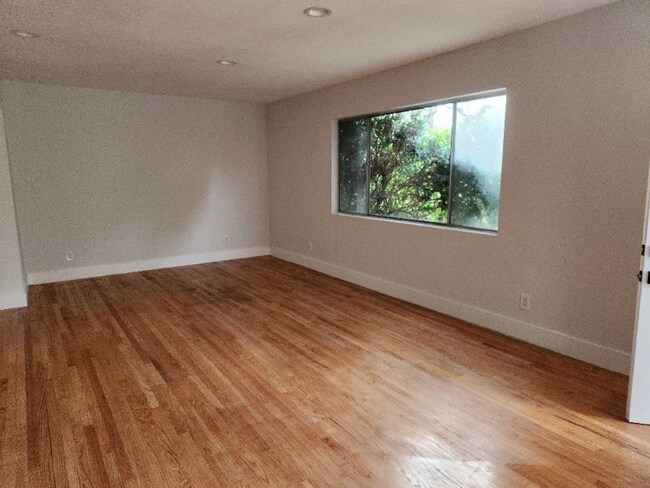 1442 Stanford St unit D, Santa Monica, CA 90404 - photo 6