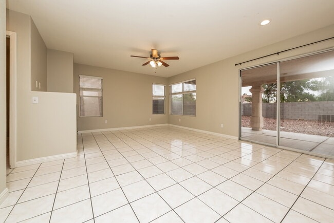 4810 Con Carne Ct, North Las Vegas, NV 89031 - photo 7