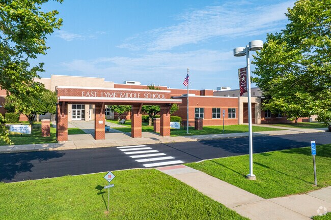 East Lyme Middle School boasts a student to teacher ratio of 11 to 1.