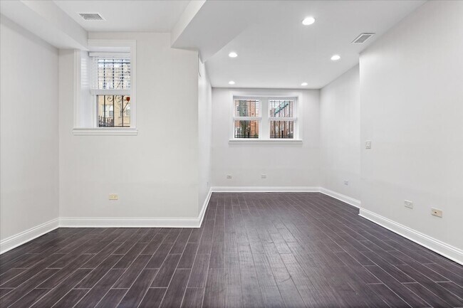 4906 N Whipple St unit G, Chicago, IL 60625 - photo 6