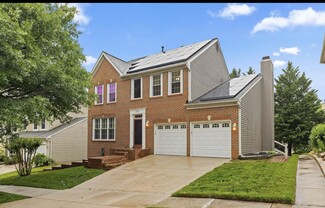 5714 Silk Tree Dr, Riverdale Park, MD 20737