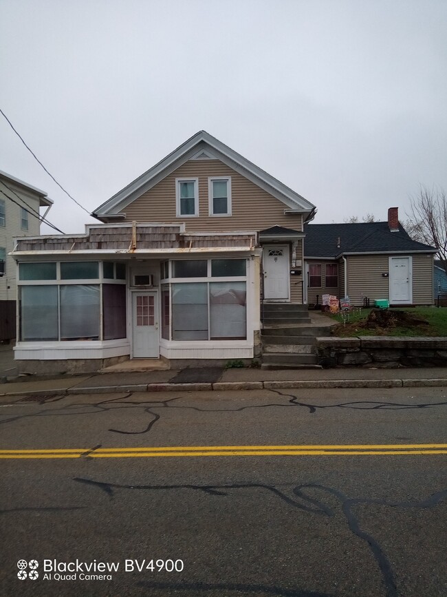 107 School St Unit one, Webster, MA 01570