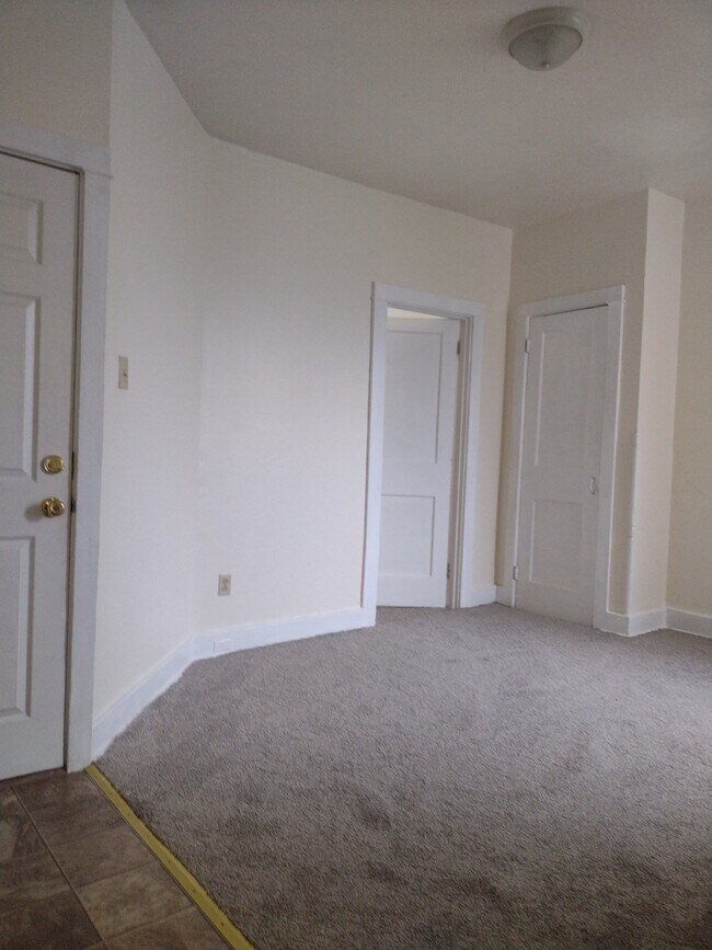 408 S 6th St unit 3, Lebanon, PA 17042 - photo 2