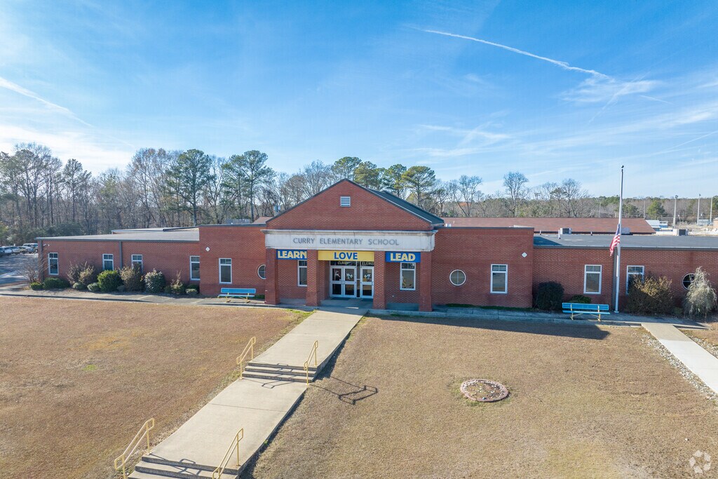 Curry Elementary School is a great school for young learners.