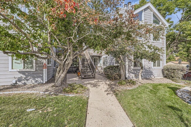 12404 E Tennessee Cir, Aurora, CO 80012 - photo 4