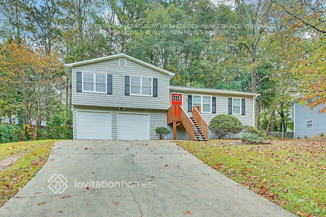 370 Madeline Cir NW, Lawrenceville, GA 30043 - photo 2