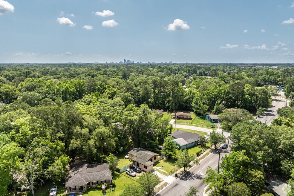 Carver and Edgewood Manor