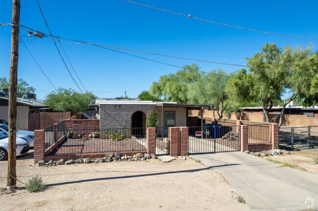 South Park homes typically have rock gardens to combat the dry climate.