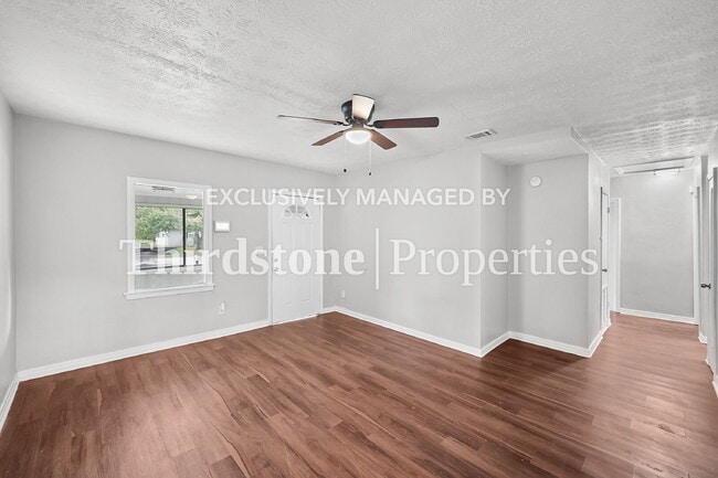 3032 W 5th St, Jacksonville, FL 32254 - photo 5