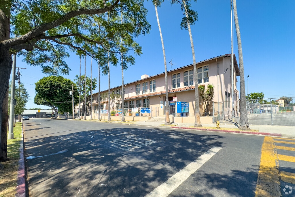 Twenty-Eighth Street Elementary School