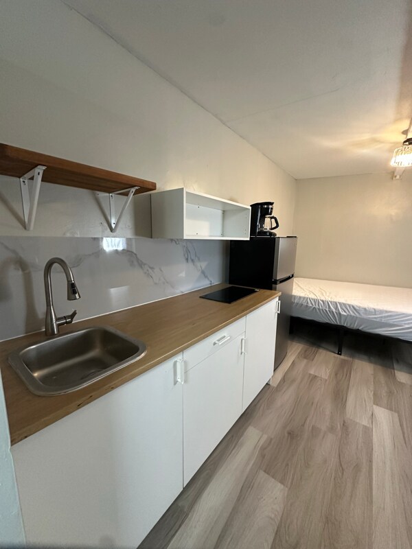 5819 Hibiscus Rd, Orlando, FL 32807