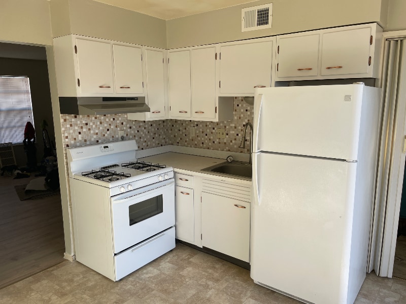 1107 W James Blvd unit 3, Saint James, MO 65559 - photo 1