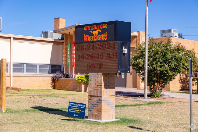 Overton Elementary School has an A- grade in diversity from Niche.