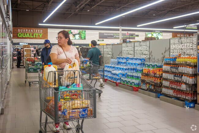 Aldi in the Town Center shopping center is a popular discount grocery store in Pico Rivera.