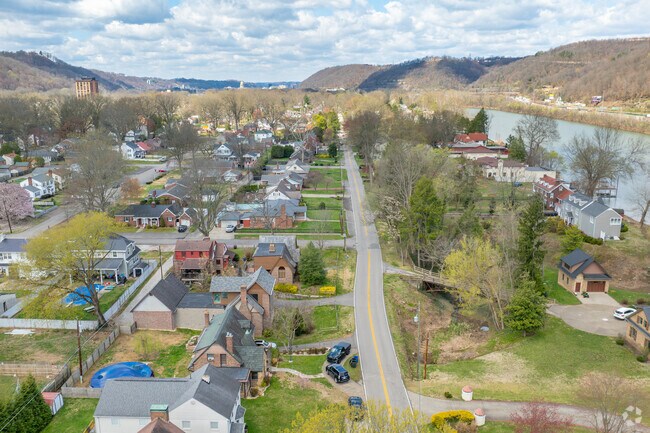 Residential neighborhoods in Kanawha City, WV, are nestled along the Kanawha River.
