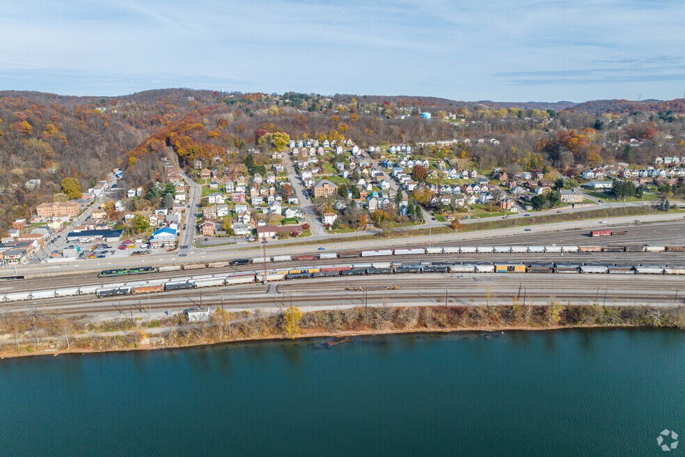 Neighborhood_Freedom_120823