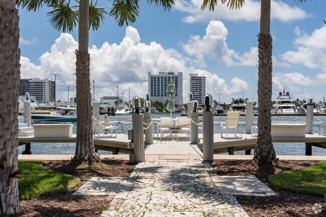 Many single family homes in Idlewyld offer private docks to enjoy their boats.