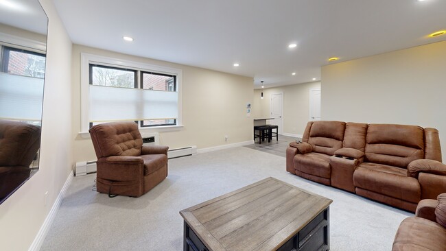 Oakdale Manor unit C 17, Suffern, NY 10901 - photo 2