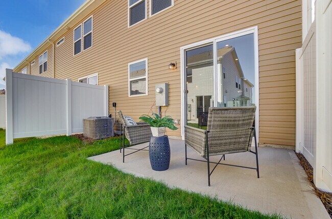 624 Cassidy Ct, Clover, SC 29710 - photo 3