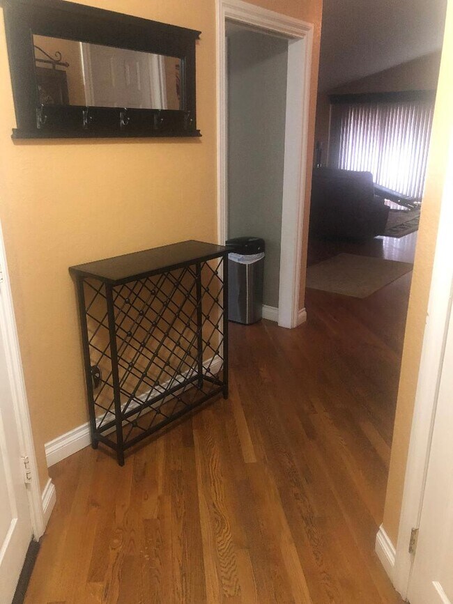 2409 E Curtis Ct Unit Condo, Glendora, CA 91741