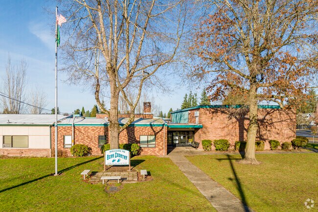 Front entrance view to Byron Kibler Elementary School.