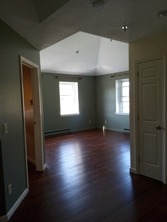 28 Academy St Unit 9, Franconia, NH 03580